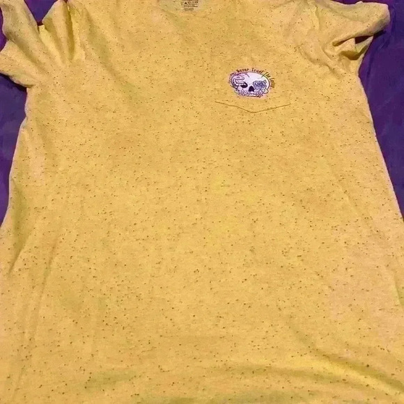 “Never trust the living” yellow Tshirt  with pocket size medium - Picture 2 of 3